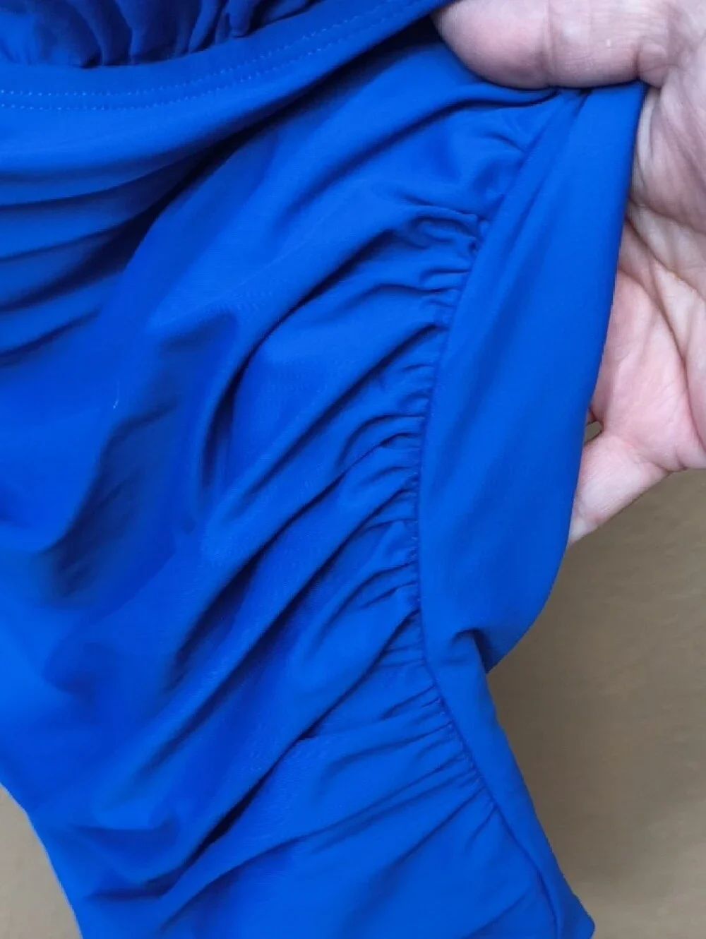 NWOT DKNY Ruffle Plunge Tummy Control One-Piece Swimsuit Size Medium - Picture 4 of 7